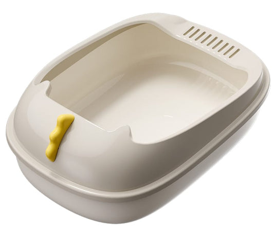 Cat litter tray with raised back